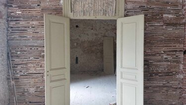 Αυτοψία στο νεοκλασικό που δωρήθηκε στον Δήμο Ηρακλείου - Βίντεο και φωτογραφίες