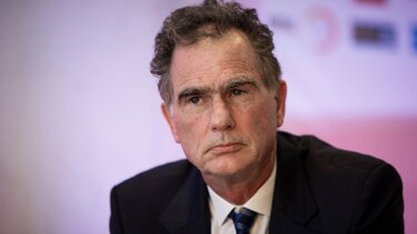 Ν. Παπανδρέου: "Μην παίζετε με την αξιοπρέπεια των περήφανων γηρατειών"