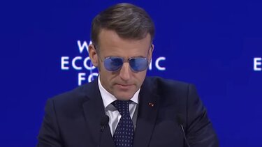 Μακρόν για Τραμπ: «Προτιμάμε τον σεβασμό από τους νταήδες»