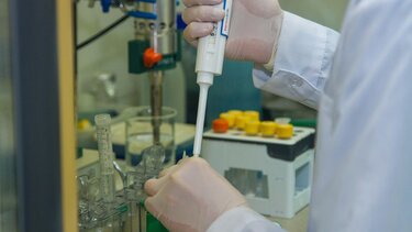 Επιστήμονες ανέπτυξαν σκόνη που επουλώνει άμεσα θανατηφόρες πληγές