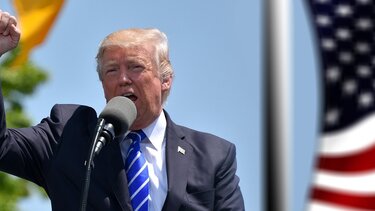 Τραμπ: Ο Σταρμερ να «συμμαζέψει την χώρα του»