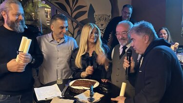 Ηράκλειο: Οι επιχειρηματίες της εστίασης έκοψαν την πίτα τους σε μία γιορτινή ατμόσφαιρα