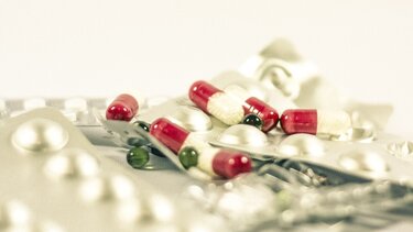 Από το φαρμακείο του ΕΟΠΥΥ … στη γειτονιά τα Φάρμακα Υψηλού Κόστους