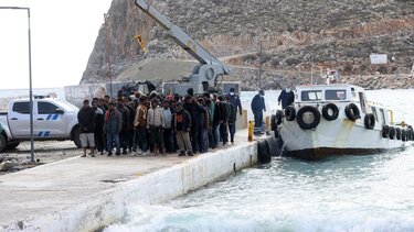 Μετανάστες, Καλοί Λιμένες