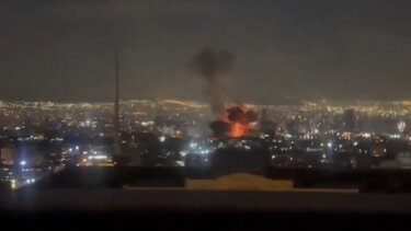 Διακόπηκε η μετάδοση της ιρανικής κρατικής τηλεόρασης – Στόχος πληγμάτων έγινε η έδρα της στην Τεχεράνη