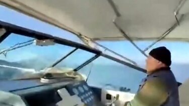 Σκιάθος: Βραβεύτηκε ο καπετάνιος που πάλεψε με τα κύματα για να μεταφέρει άρρωστο παιδί