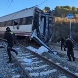 Ισπανία: Αναφορές για 43 αγνοούμενους από το σιδηροδρομικό δυστύχημα 