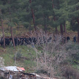 ΟΦΗ: Ο κόσμος συγκεντρώθηκε σε λόφο πίσω από το γήπεδο!