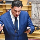 Ο Άδωνις που λατρεύουμε να μισούμε!