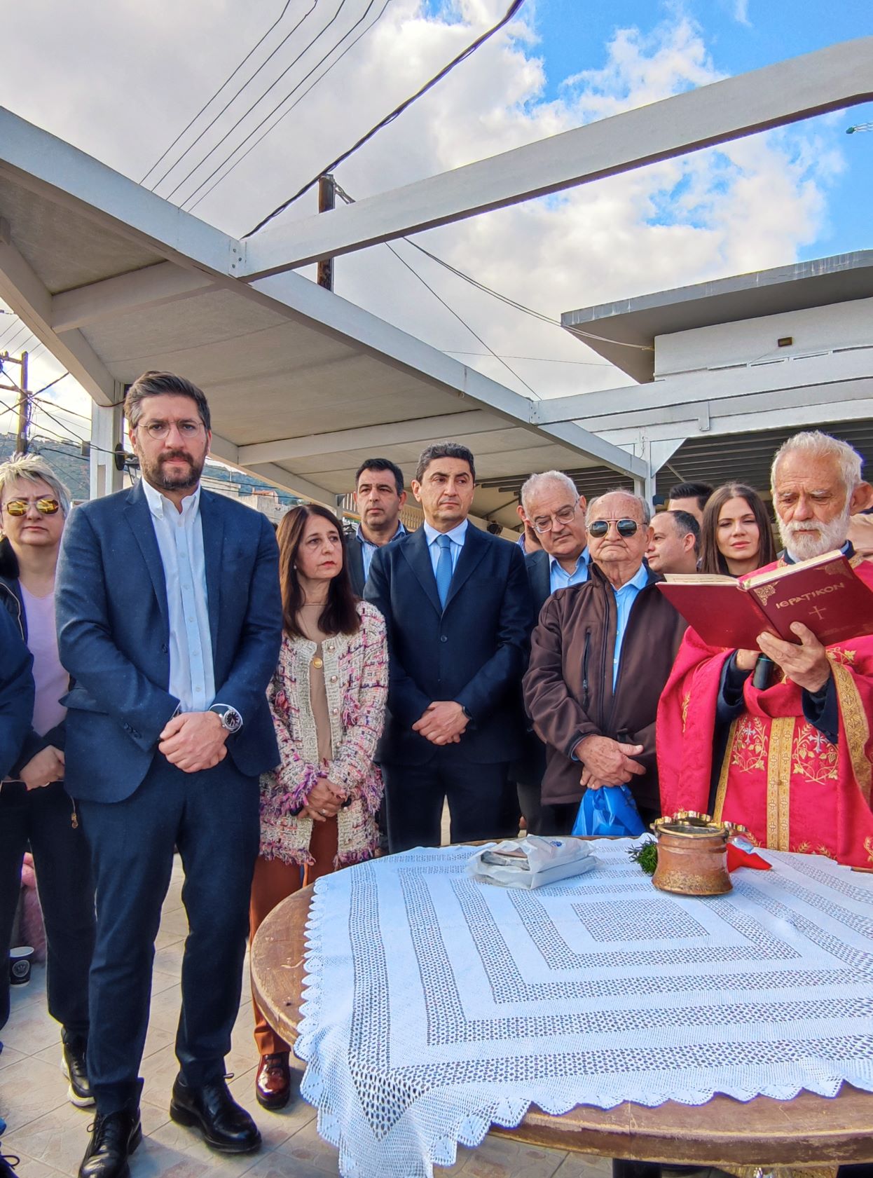 Πλήθος κόσμου στις τελετές καθαγιασμού των υδάτων στο Μαλεβιζί