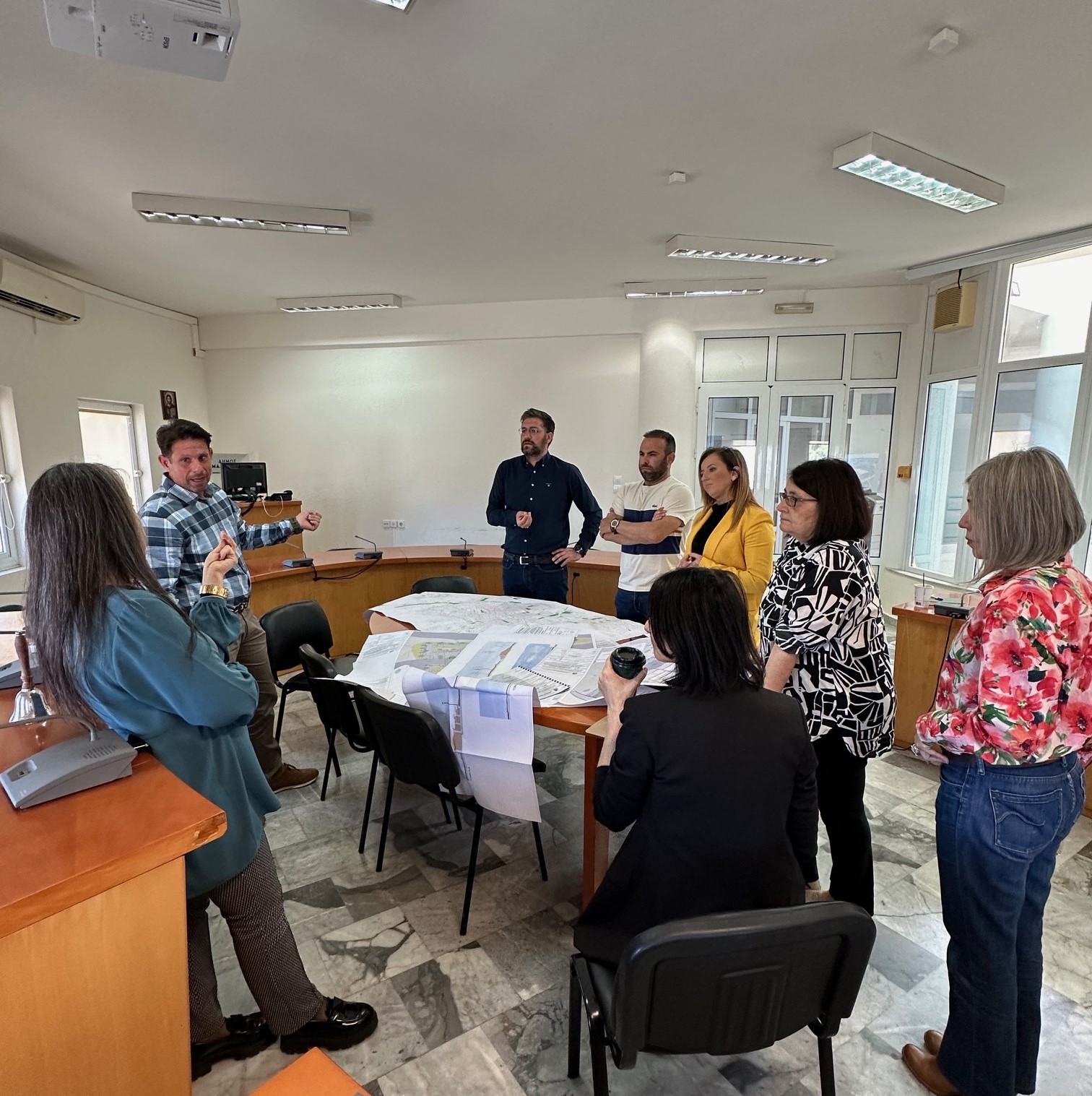 Νέοι κοινόχρηστοι χώροι στην Αγία Μαρίνα - Τις μελέτες για 5 νέες αναπλάσεις παρέλαβε ο Δ. Μαλεβιζίου