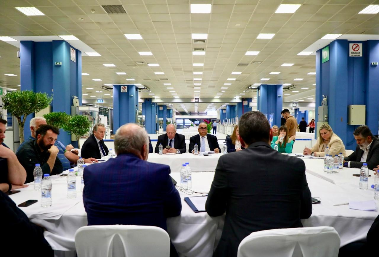 Αποφασισμένοι για σύσταση Διεπαγγελματικής Γραβιέρας ΚρήτηςΠΟΠ Αυγενάκης και εκπρόσωποι παραγωγικών-θεσμικών φορέων