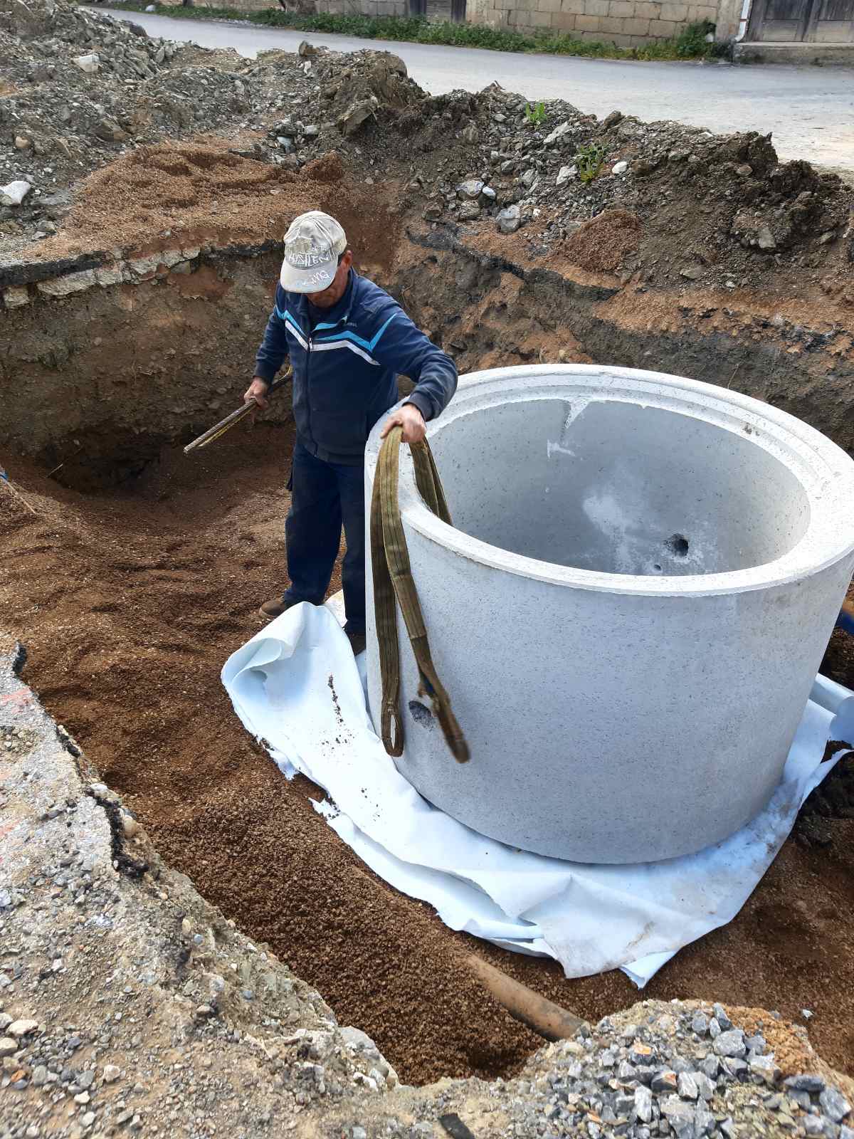 Σύσκεψη για το αναπτυξιακό έργο κατασκευής αρδευτικών δικτύων στο κάμπο του Οροπεδίου