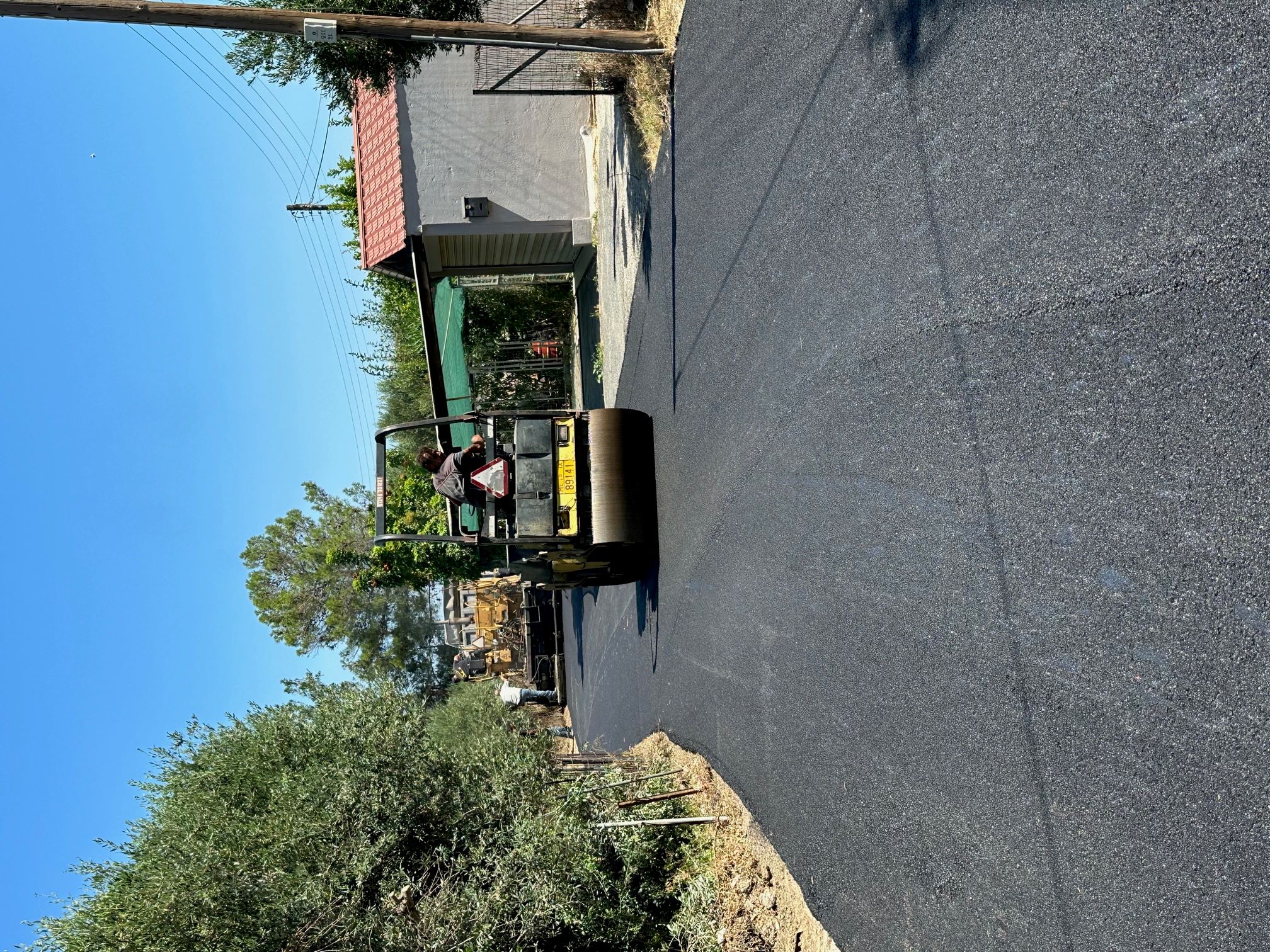 Νέες ασφαλτοστρώσεις από το Δήμο Μαλεβιζίου στο Γάζι