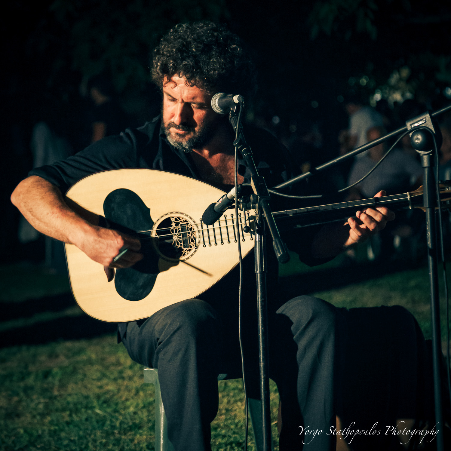 Ο λαουτιέρης Γιώργος Ξυλούρης