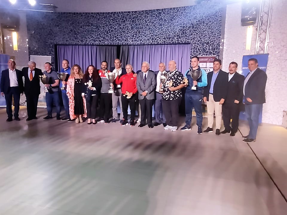 Από τη τελετή λήξης του Παγκόσμιου Πρωταθλήματος Άρσης Βαρών Εφήβων