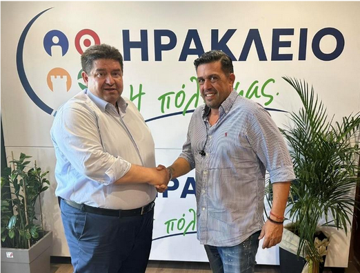 Μάνος Πεχυνάκης – Επιχειρηματίας