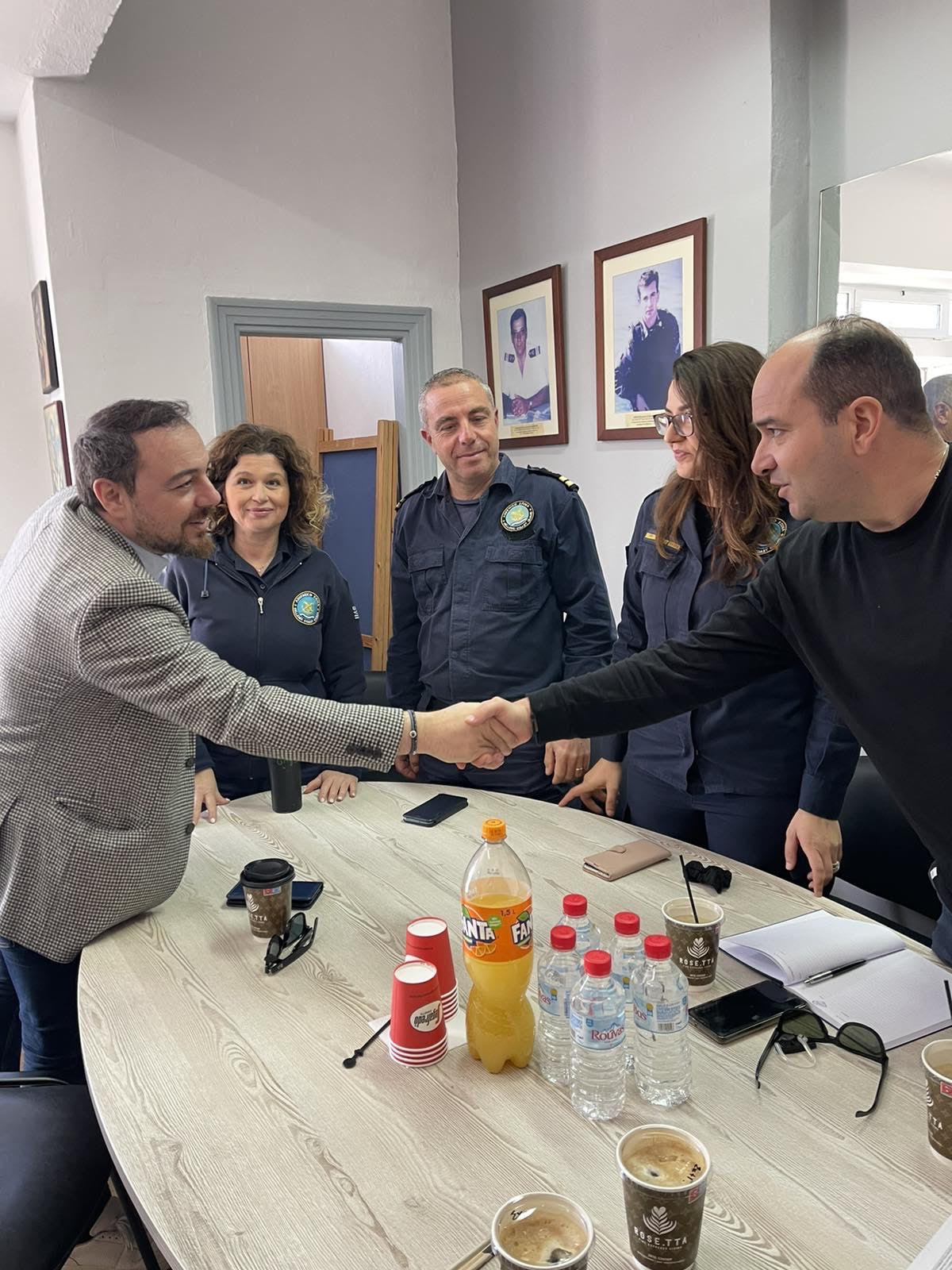 Παρασύρης λιμενικοι