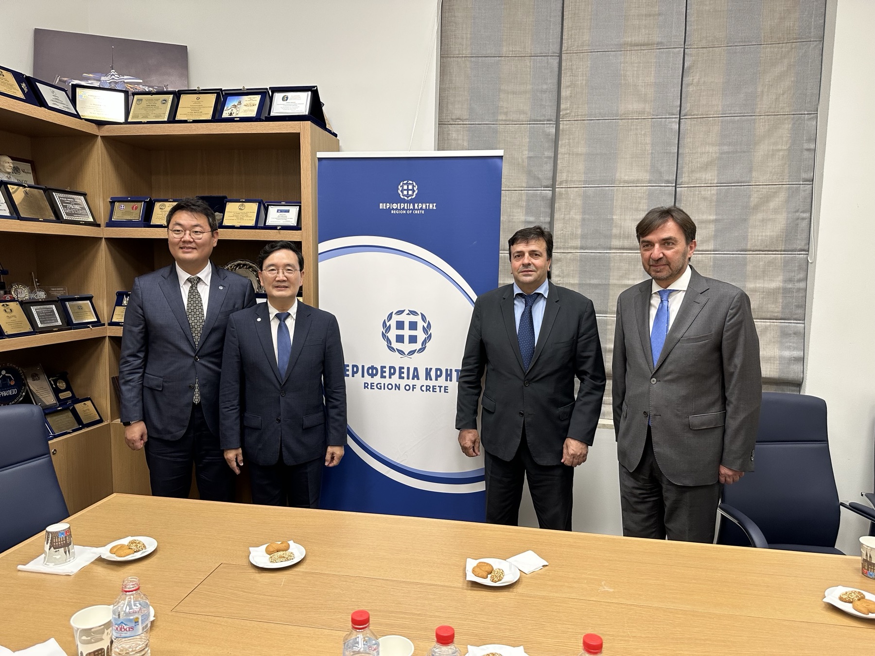 Γιώργος Αλεξάκης Νότια Κορέα Νίκος Συριγωνάκης Ηράκλειο Περιφέρεια