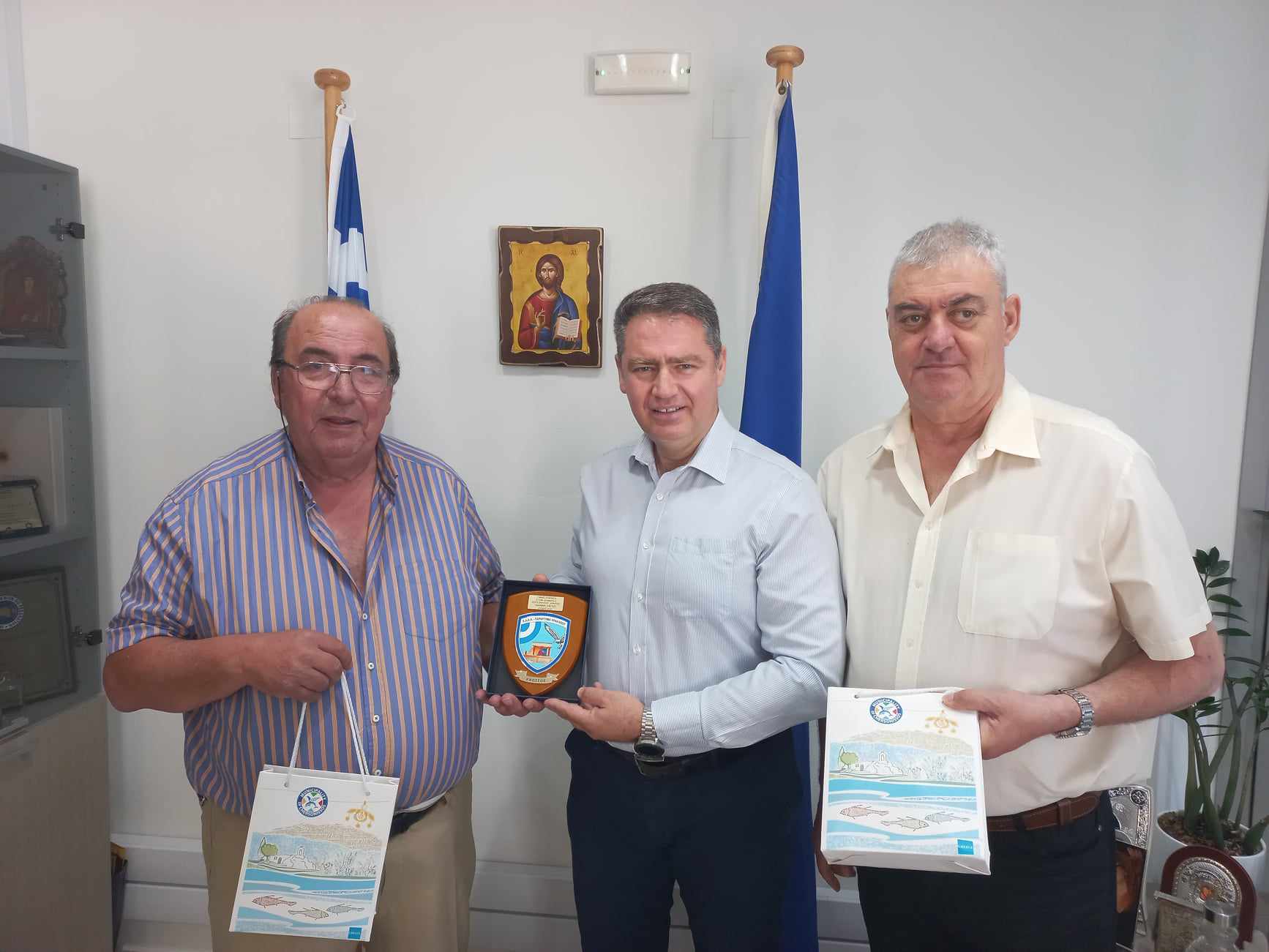 Συνάντηση του Δημάρχου Χερσονήσου με το προεδρείο των αποστράτων της Πολεμικής Αεροπορίας Ηρακλείου