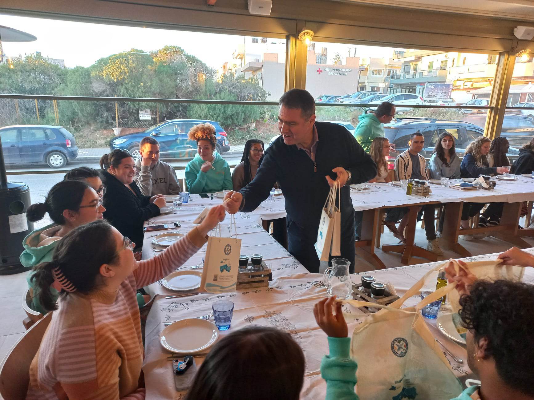 σέγκος τουρισμος χερσόνησος ηράκλειο Κρήτης φοιτητές ΗΠΑ