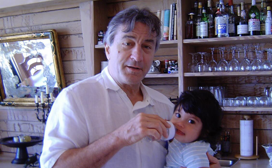 Ντε Νίρο με εγγονό