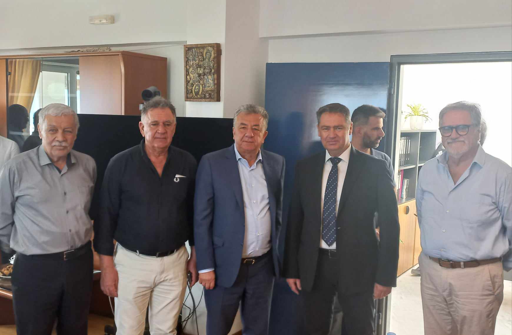 Υπογραφή σύμβασης χυτα χερσονησου