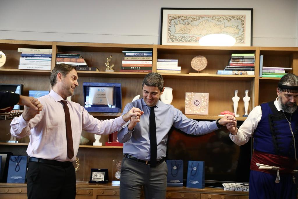 Αυγενάκης χορός