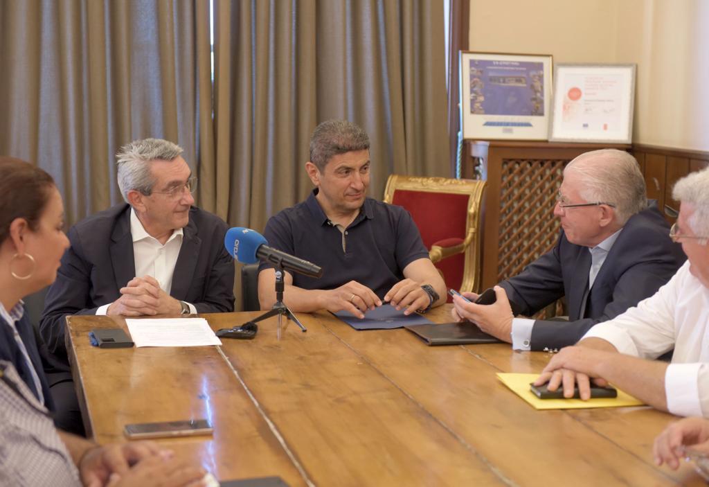 Αυγενάκης: «Η Ρόδος δοκιμάσθηκε αλλά δεν γονάτισε. Παραμένει όρθια»