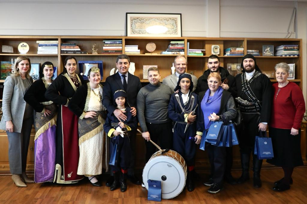 καλαντα αυγενάκης