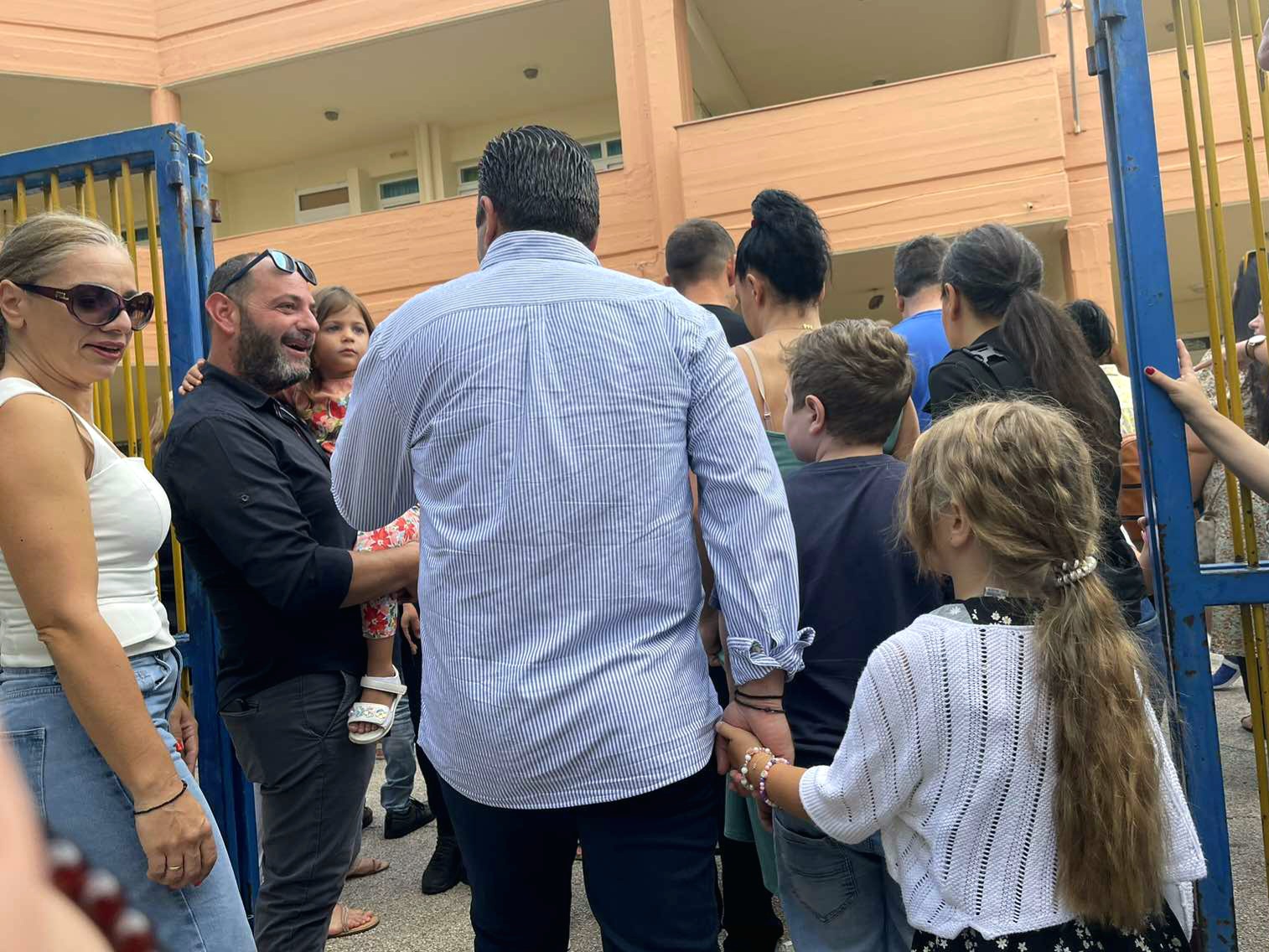 Πιτσικάκης