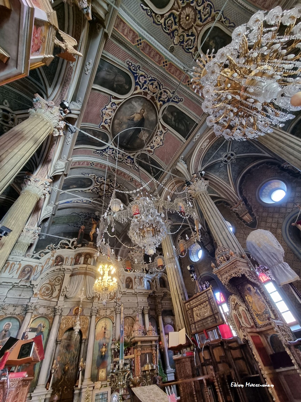 Στον Μανταμάδος της Μυτιλήνης είναι η μοναδική ανάγλυφη εικόνα του Ταξιάρχη…*