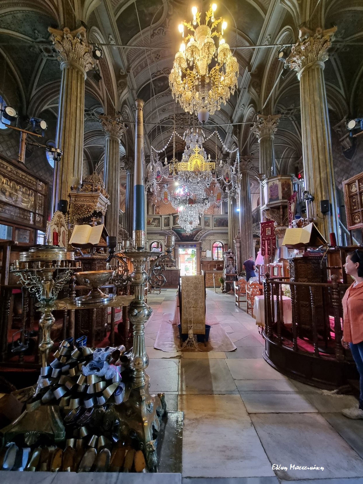 Στον Μανταμάδος της Μυτιλήνης είναι η μοναδική ανάγλυφη εικόνα του Ταξιάρχη…*