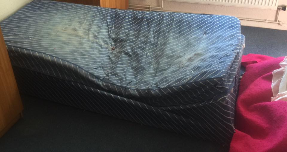 βρώμικο σπίτι