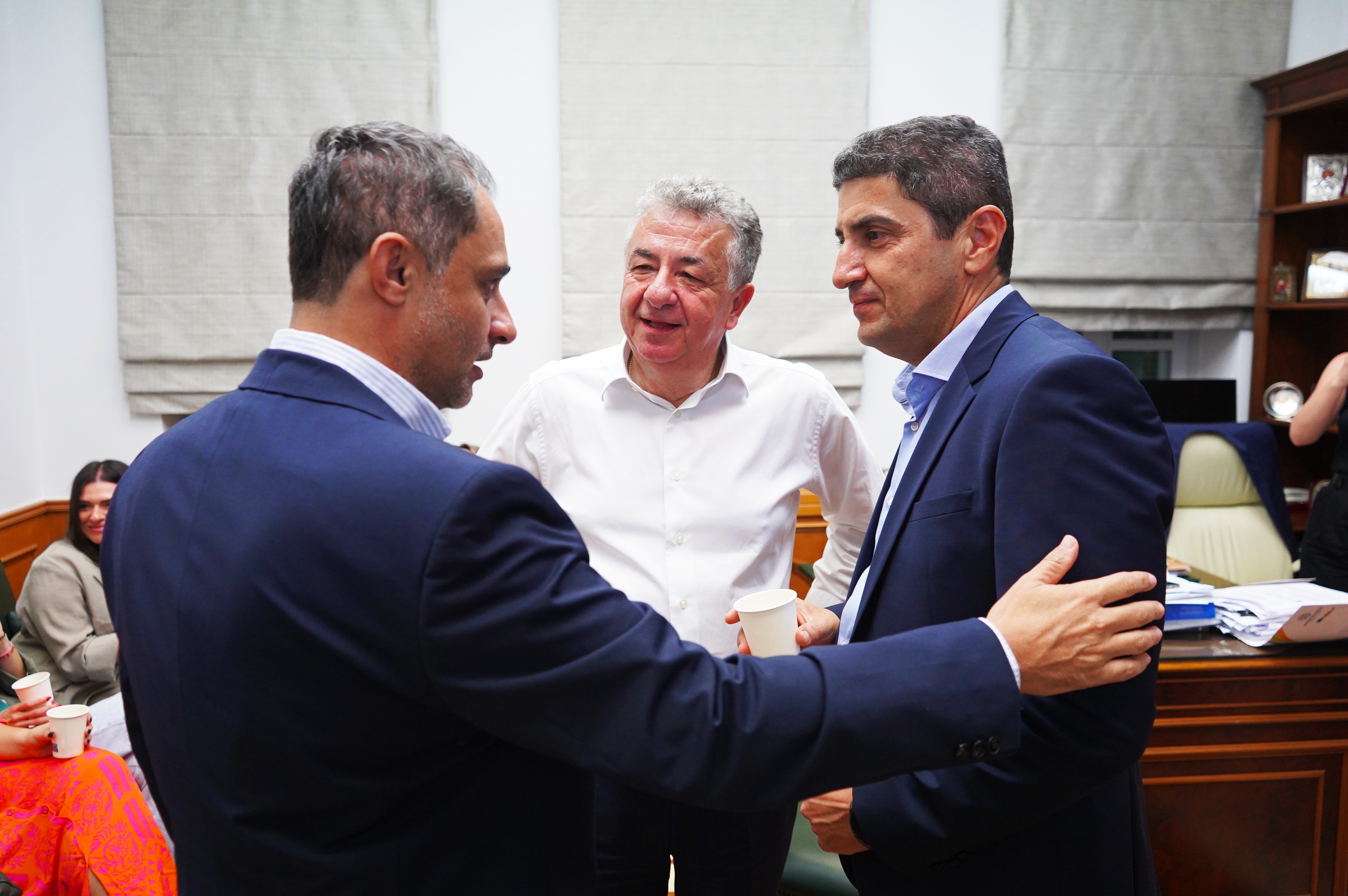 Αρναουτάκης Αυγενάκης Σενετάκης