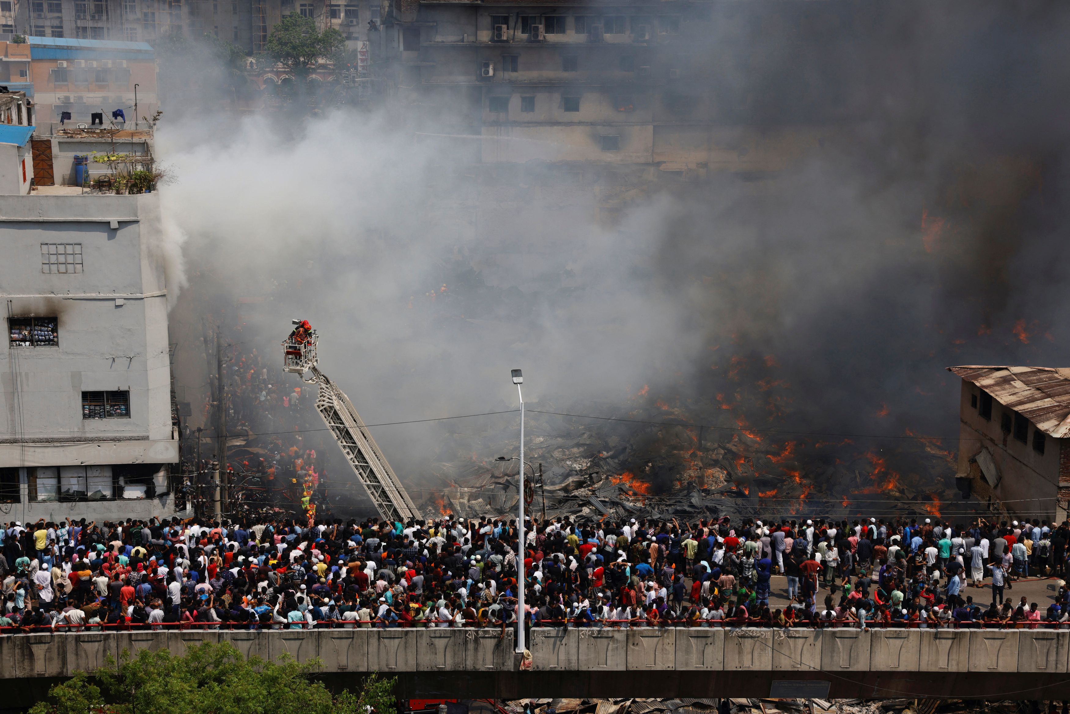 μπαγκλαντές φωτιάαγορά ρούχων