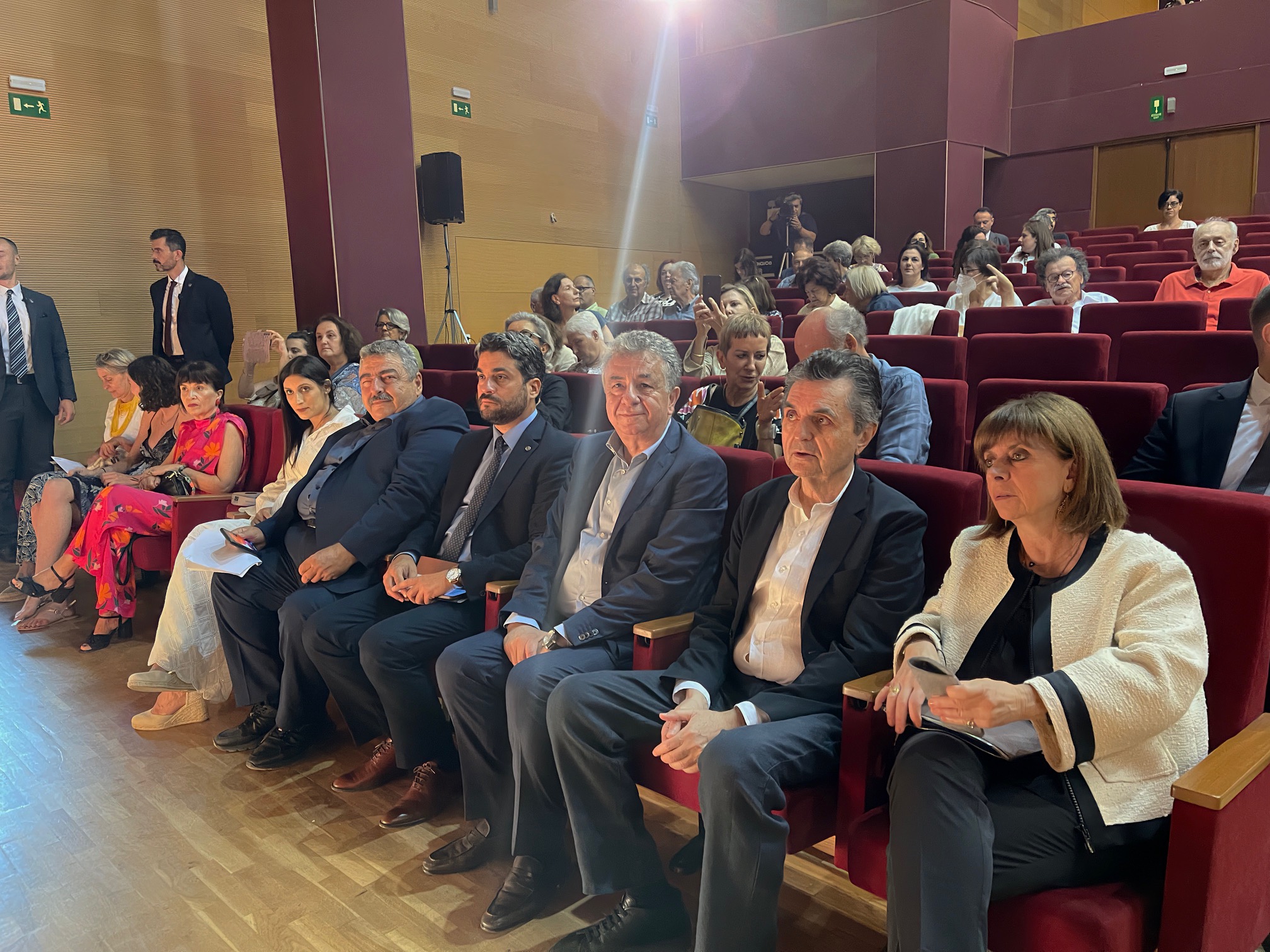 Ο Περιφερειάρχης Κρήτης στα εγκαίνια του 2ου φεστιβάλ βιβλίου Χανίων που διοργανώνεται από το Δήμο Χανίων και την Περιφέρεια Κρήτης