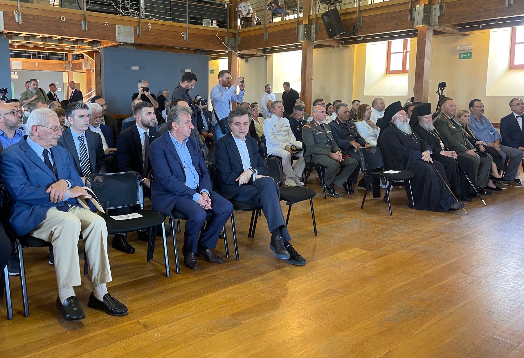 Ο Περιφερειάρχης Κρήτης στα εγκαίνια του 2ου φεστιβάλ βιβλίου Χανίων που διοργανώνεται από το Δήμο Χανίων και την Περιφέρεια Κρήτης