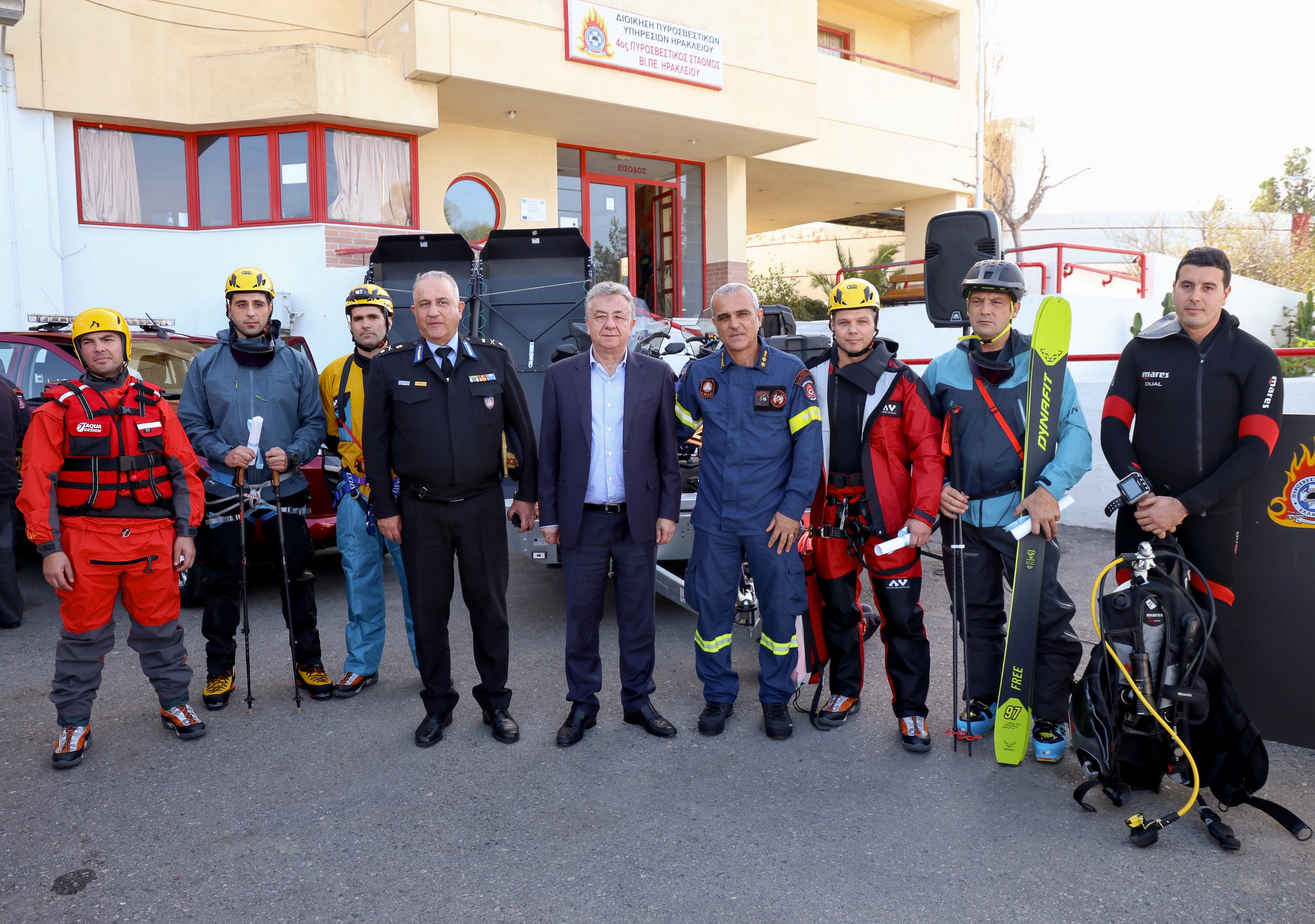 Με την στήριξη της Περιφέρειας Κρήτης υλικοτεχνικός εξοπλισμός στην ΕΜΑΚ για ενίσχυση του διασωστικού έργου