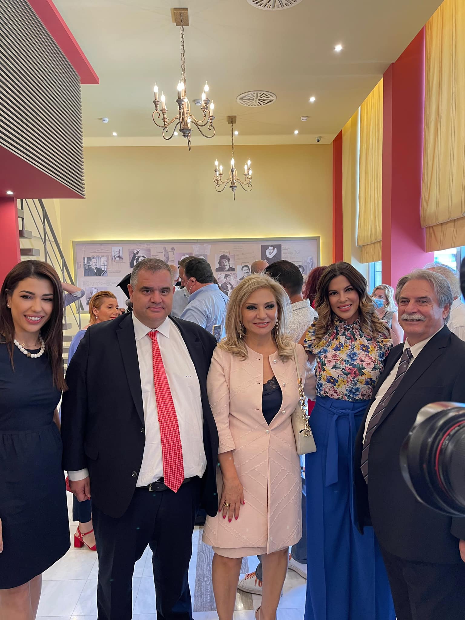 κρητική εστία