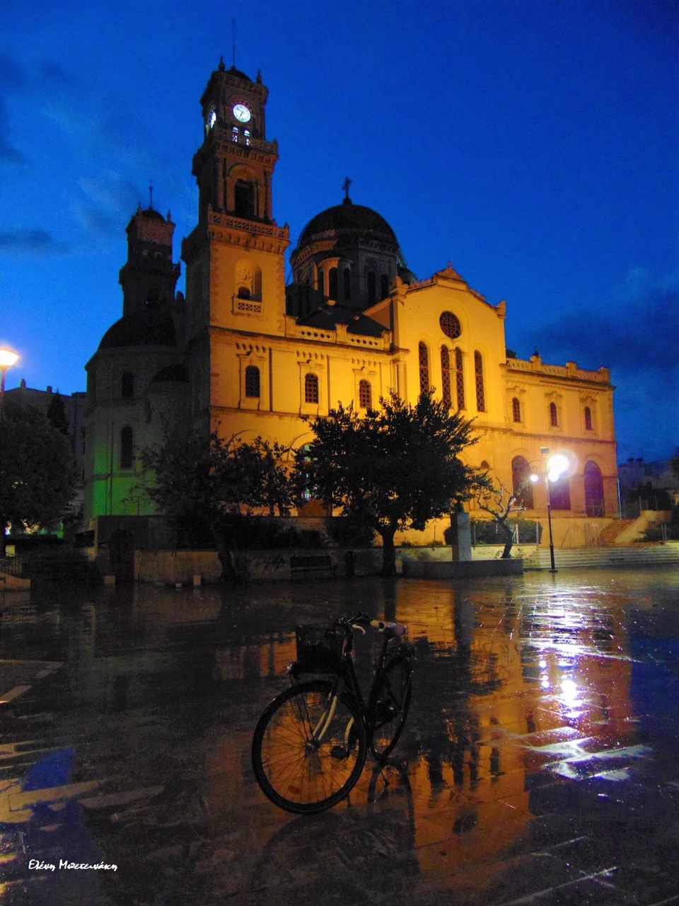 αγιος μηνας