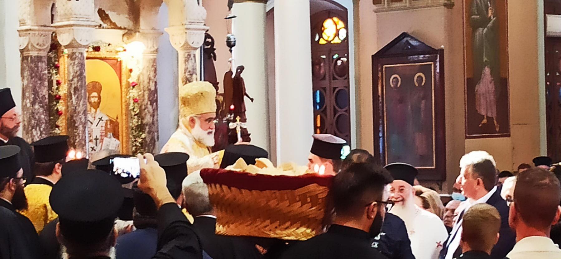 χειροτονία