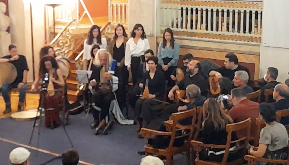 Ρος Ντέιλι Ross Daly Αναγόρευση Επίτιμος Διδάκτορας ΕΚΠΑ