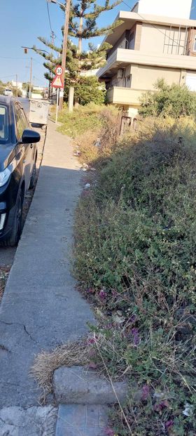 πεζοδρόμιο οδός Καράτζη