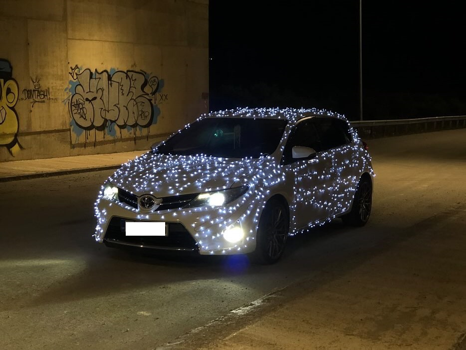 Αυτοκίνητα λαμπάκια