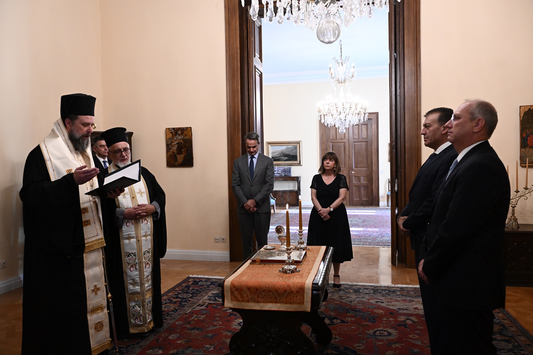 Οικονόμου βρούτσης ΝΔ ορκωμοσία παραίτηση μηταράκης