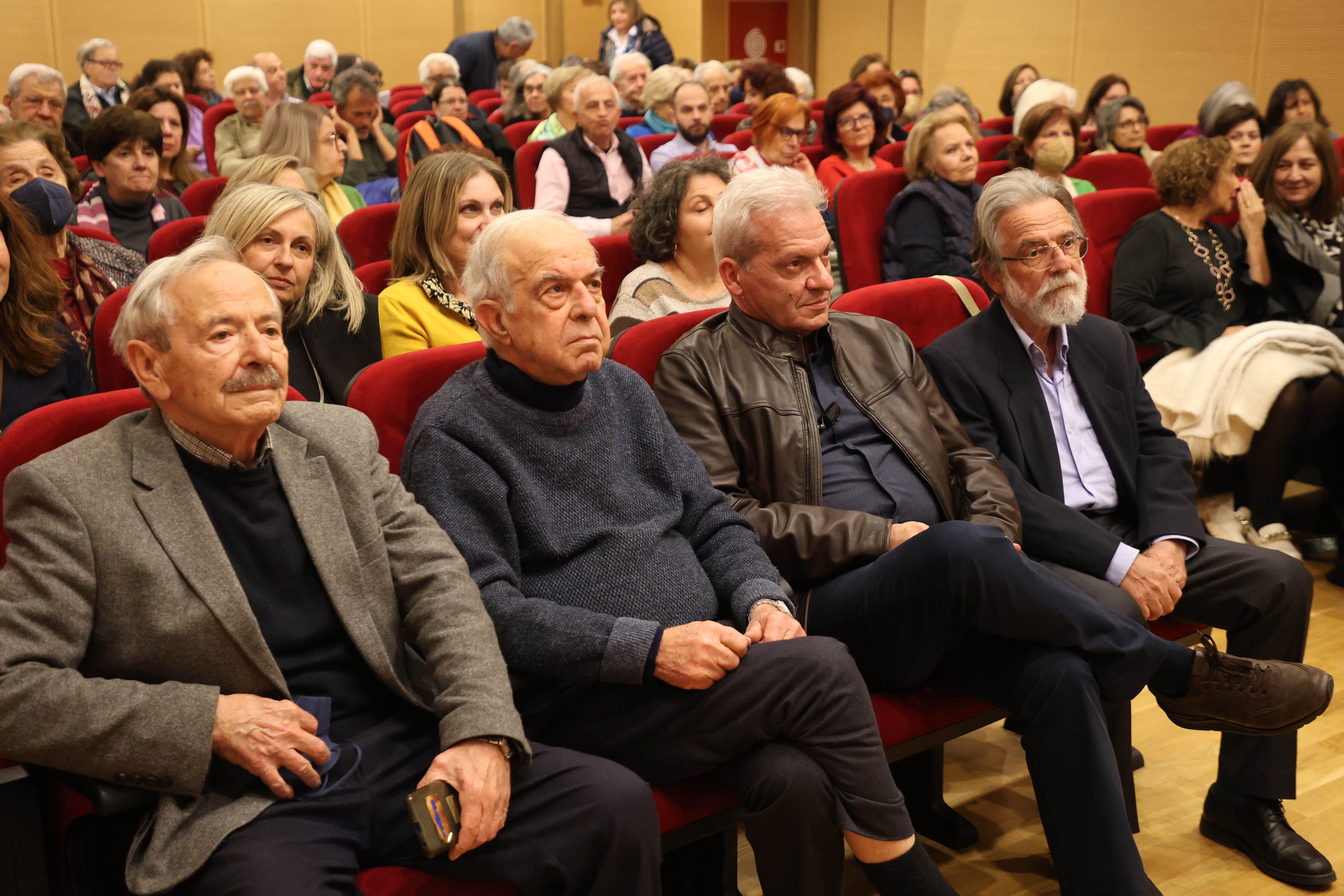 Με μεγάλη επιτυχία πραγματοποιήθηκε η 2η εκδήλωση στις «Μικρές ιστορίες της πόλης» με ομιλητή το Νίκο Ψιλάκη