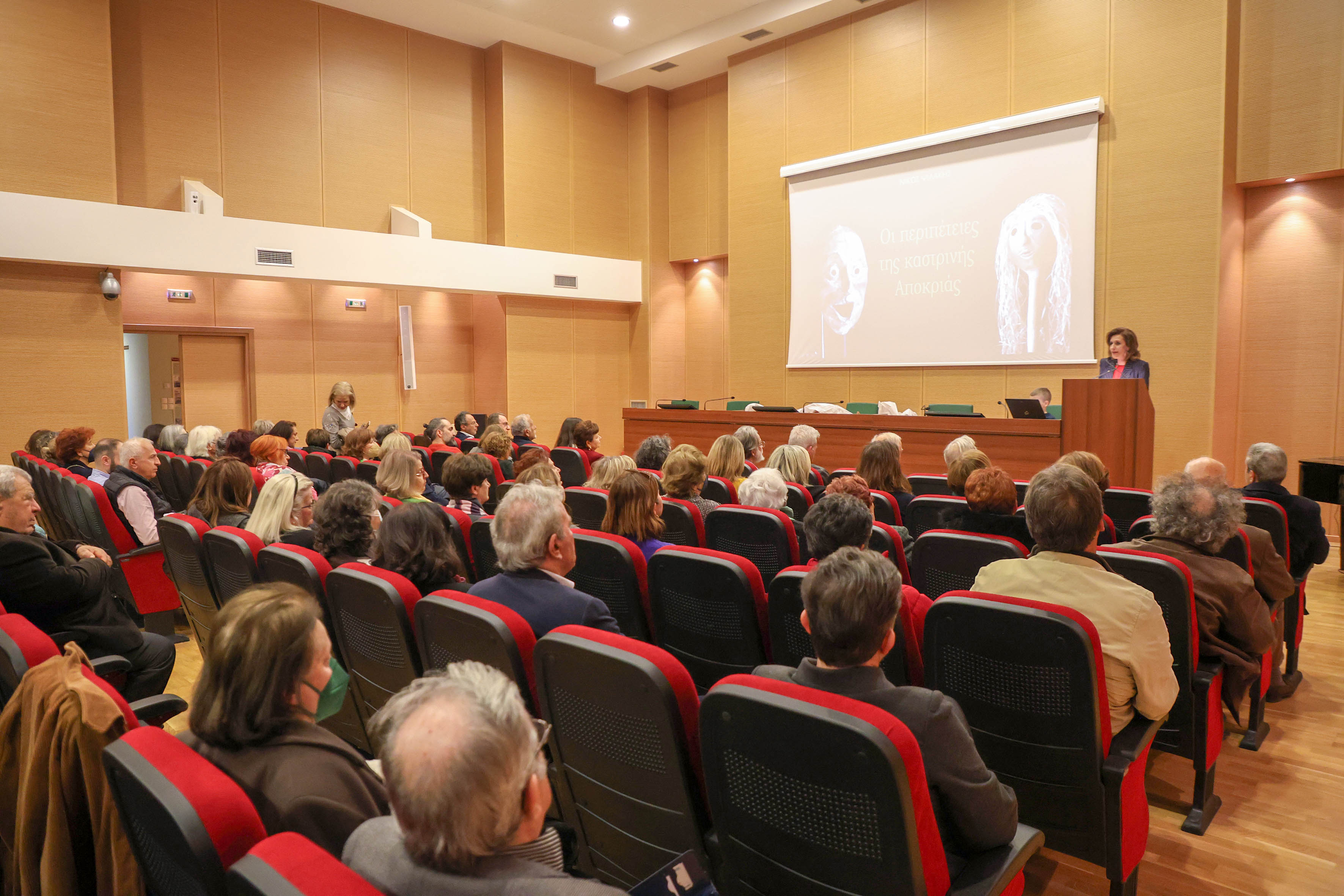 Με μεγάλη επιτυχία πραγματοποιήθηκε η 2η εκδήλωση στις «Μικρές ιστορίες της πόλης» με ομιλητή το Νίκο Ψιλάκη