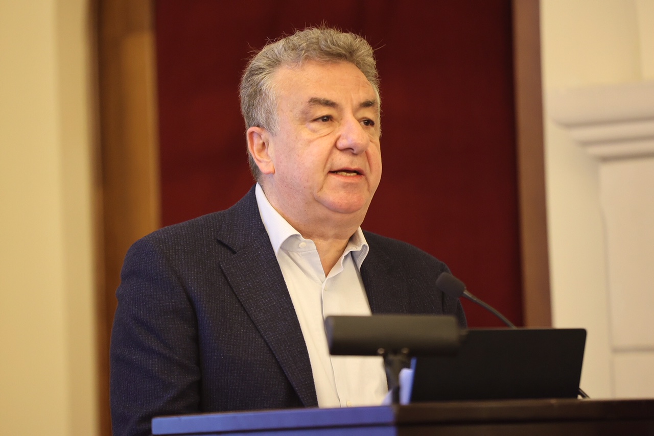 Αρναουτάκης