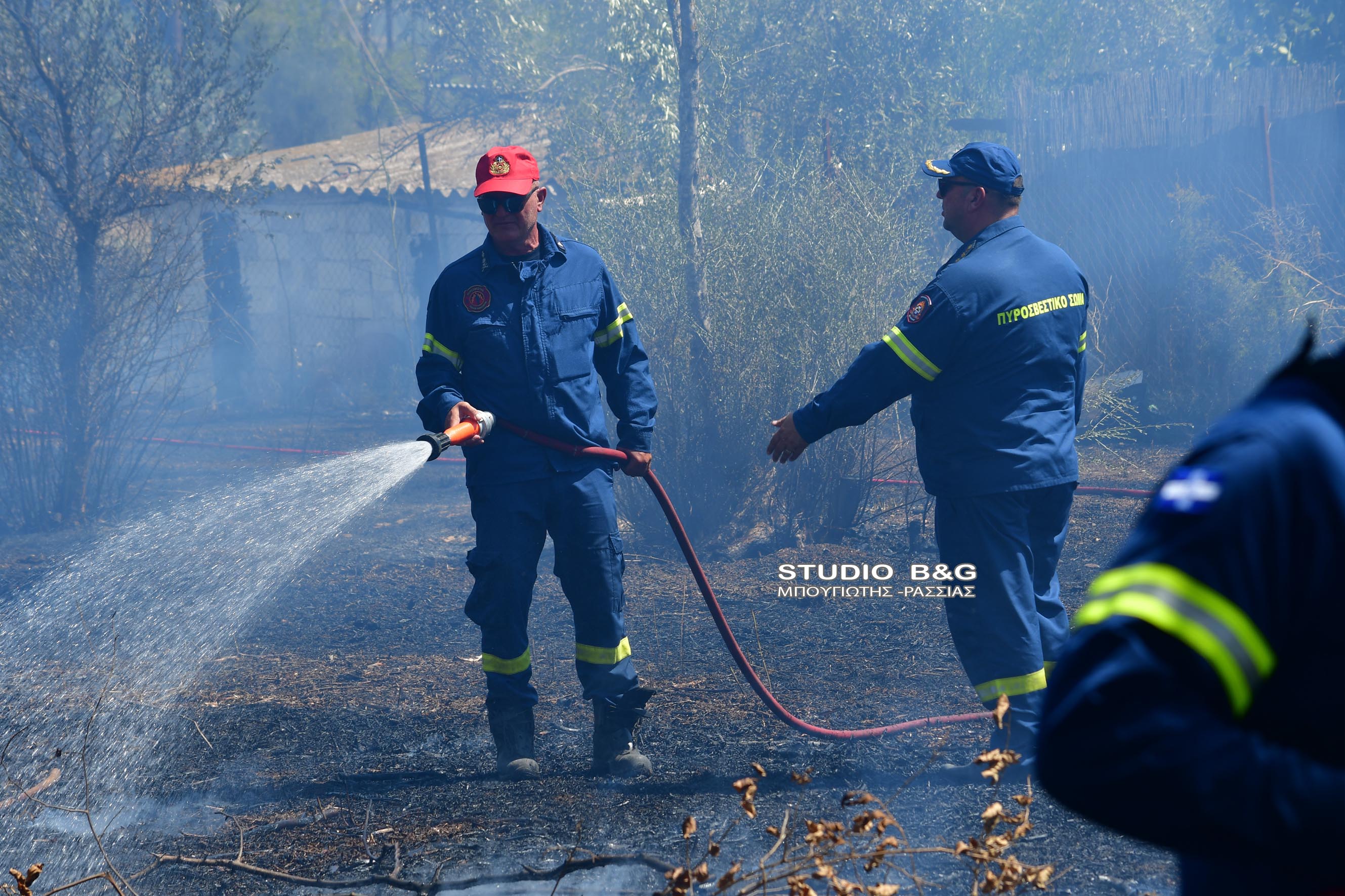 Πυρκαγιά σε αγρόκτημα στην Άρια Ναυπλίου πλησίον κατοικιών